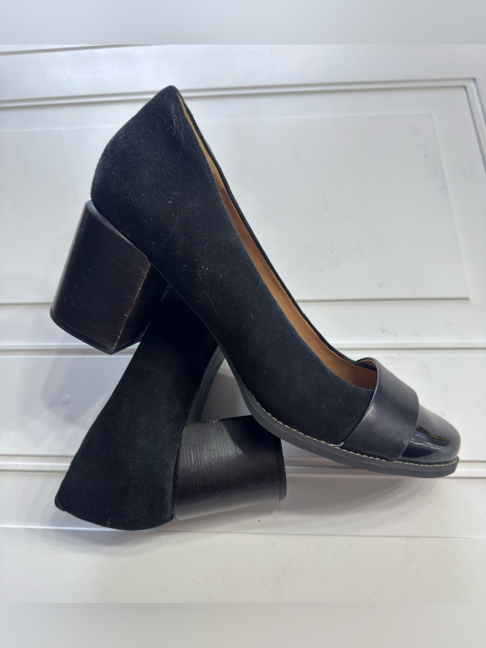 Clarks Artisan Sz 11 Tarah Brae Black Suede Patent Leather Chunky Heels Pumps